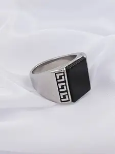 Saizen 925 Sterling Silver Sliver-Plated Crystal And Onyx Stone Studded Finger Ring