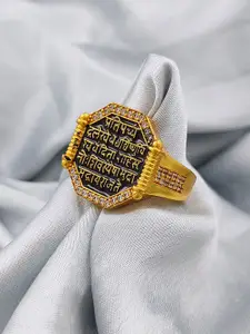 Saizen Stainless Steel Gold-Plated Artificial Stones Studded Textured Finger Ring