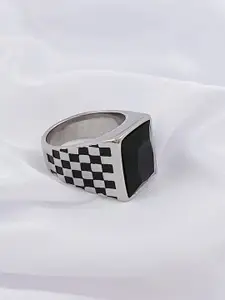 Saizen 925 Sterling Silver Sliver-Plated Crystal And Onyx Stone Studded Finger Ring