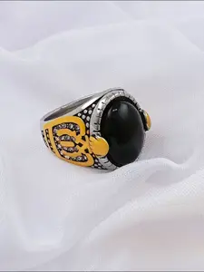 Saizen 925 Sterling Silver Sliver-Plated Crystal And Onyx Stone Studded Finger Ring