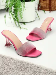 madam glorious Women Textured Block Sandals
