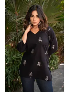 Mialo fashion V-Neck Floral Printed Kurti