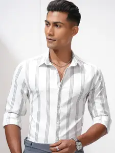 HIGHLANDER Men Slim Fit Opaque Striped Casual Shirt