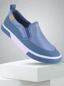 Sparx Men Slip-On Canvas Shoes