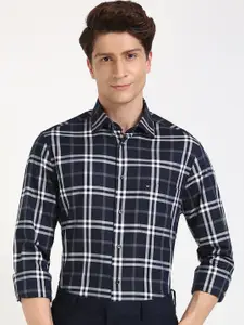 Tommy Hilfiger Men Relaxed Tartan Checks Opaque Checked Casual Shirt