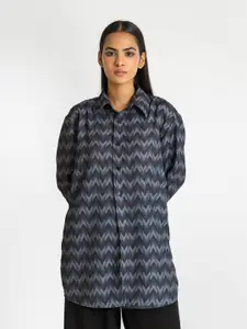 Past Modern Women Relaxed Opaque Printed Casual Shirt