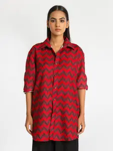 Past Modern Women Relaxed Opaque Printed Casual Shirt