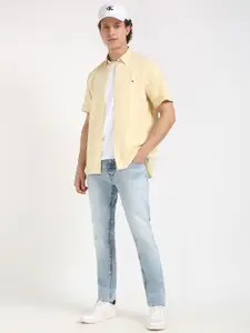 Tommy Hilfiger Men AI SEERSUCKER Spread Collar Solid Cotton Casual Shirt