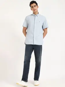 Tommy Hilfiger Men Spread Collar Vertical Striped Cotton Casual Shirt