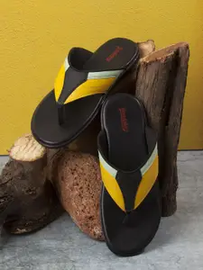 The Roadster Lifestyle Co Men Colourblocked Thongs