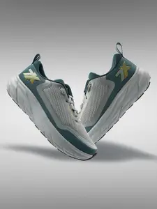 Liberty Men Mesh Non-Marking Running Shoes