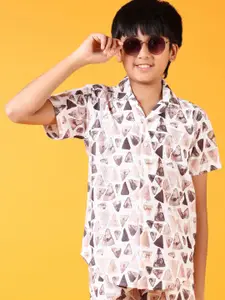V-Mart Boys Printed Short Sleeves Pure Cotton Shirt With Shorts