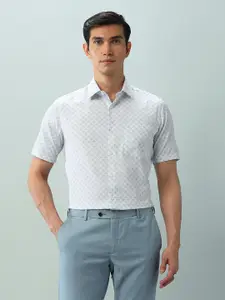 Arrow Men Classic Opaque Printed Casual Shirt