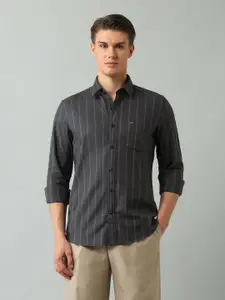 Arrow Sport Men Slim Fit Opaque Striped Casual Shirt