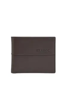 Tommy Hilfiger Men Leather Two Fold Wallet