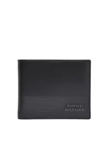 Tommy Hilfiger Men Leather Two Fold Wallet