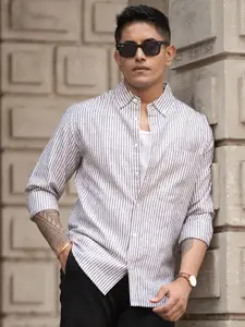 Powerlook Men Button-Down Collar Vertical Striped Cotton Casual Shirt