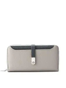 Lino Perros Women Colourblocked Card Holder