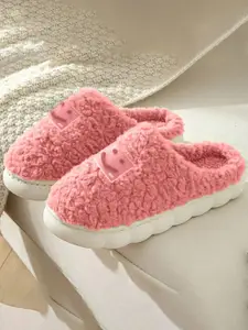 glitchez Women Carpet Sliders