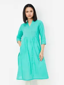 max Pleated V-Neck Kantha Work Yoke Design Cotton Straight Kurta