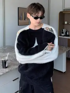 StyleCast x Revolte Men Cable Knit Pullover