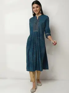Rangriti Floral Printed Mandarin Collar Pleated Straight Kurta