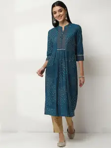 Rangriti Floral Foil Printed Pleated Mandarin Collar Straight Kurta