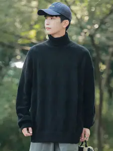 StyleCast x Revolte Men Longline Pullover