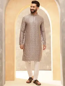 SOJANYA Men Embroidered Thread Work Kurta