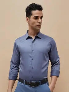 CODE by Lifestyle Men Slim Fit Spread Collar Solid Cotton Formal Shirt