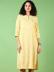 V-Mart Floral Printed Mandarin Collar Straight Kurta