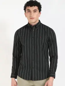 Tommy Hilfiger Men Button-Down Collar Vertical Striped Cotton Casual Shirt