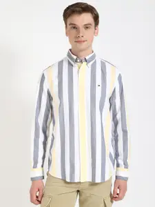 Tommy Hilfiger Men Button-Down Collar Vertical Striped Cotton Casual Shirt