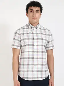 Tommy Hilfiger Men Relaxed Fit Button-Down Collar Tartan Checked Cotton Casual Shirt