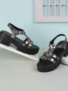 Mochi Women Block-Heeled Sandals