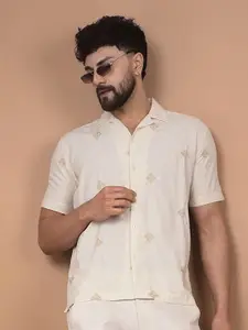 Crimsoune Club Men Premium Fit Cuban Collar Abstract Printed Cotton Casual Shirt