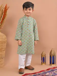 Sangria Green Boys Floral Printed Mandarin Collar Pure Cotton Kurta With Pyjamas