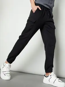 max Men Mid Rise Regular Fit Cargo Style Joggers