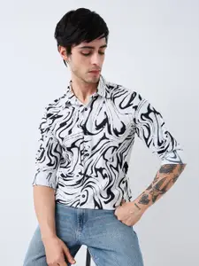 SPYKAR Men Spread Collar Abstract Printed Casual Shirt