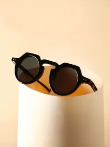 HAUTE SAUCE by  Campus Sutra HAUTE SAUCE by Campus Sutra Women The Berlin Round Sunglass AW25_HSSG2768