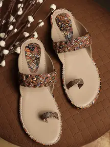 Ladies Hub Women Embellished Ethnic One Toe Flats