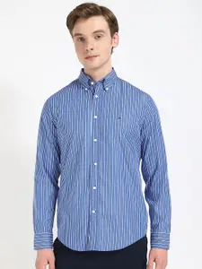 Tommy Hilfiger Men Relaxed Fit Button-Down Collar Vertical Striped Cotton Casual Shirt