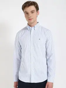 Tommy Hilfiger Men Relaxed Fit Spread Collar Vertical Striped Cotton Casual Shirt