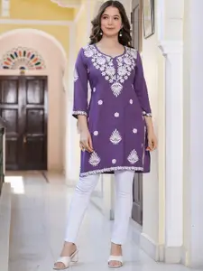 Sitaram Designer Women Floral Embroidered Thread Work Kurta