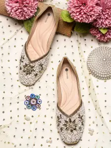 DIVASTRI Women Embellished Ethnic Open Toe Flats