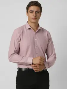Van Heusen Men Spread Collar Solid Formal Shirt