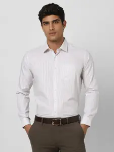 Van Heusen Men Spread Collar Vertical Striped Cotton Formal Shirt