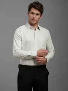 Louis Philippe Men Slim Fit Spread Collar Geometric Printed Cotton Formal Shirt