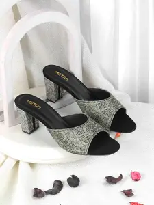 Metro Women Printed Block Sandals