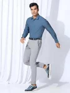 Blackberrys Men Textured Techpro Formal Trouser